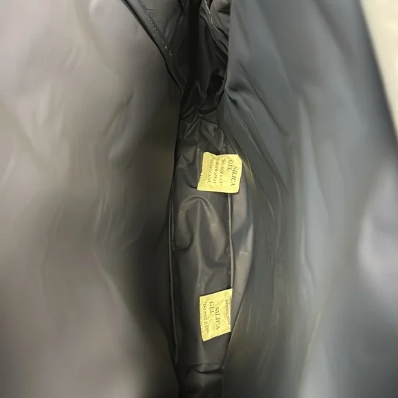 NWT Bella Russo insulated backpack. - Picture 4 of 5